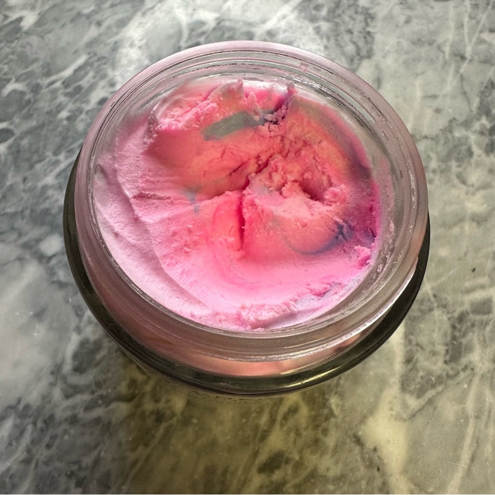 Truly Berry Cheeky Clearing Booty Butter - Picture 3 of 4